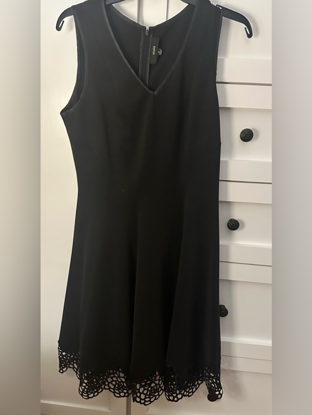 Sleeveless Black V-Neck Mini Dress